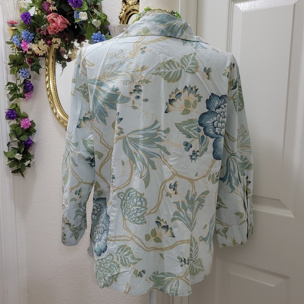 Blouse 👚 - Picture 4 of 7